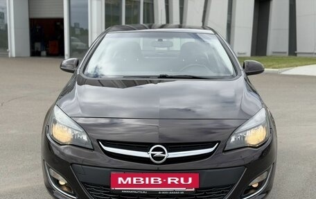 Opel Astra J, 2013 год, 790 000 рублей, 2 фотография