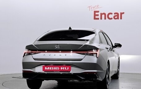 Hyundai Avante, 2022 год, 1 760 000 рублей, 2 фотография