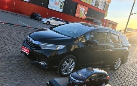 Honda Shuttle II, 2015 год, 1 280 000 рублей, 1 фотография