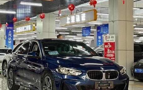 BMW 1 серия, 2022 год, 1 645 000 рублей, 3 фотография