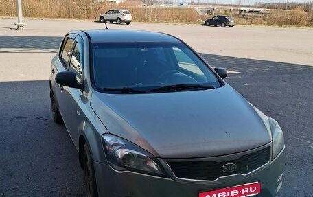 KIA cee'd I рестайлинг, 2010 год, 350 000 рублей, 3 фотография