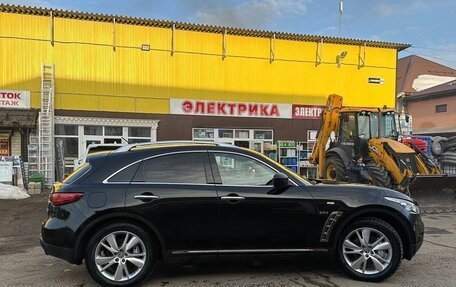 Infiniti QX70, 2015 год, 2 300 000 рублей, 5 фотография