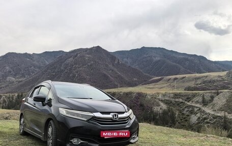 Honda Shuttle II, 2015 год, 1 280 000 рублей, 4 фотография