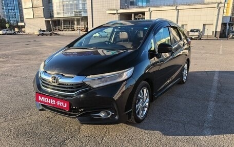 Honda Shuttle II, 2015 год, 1 280 000 рублей, 7 фотография