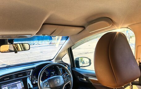 Honda Shuttle II, 2015 год, 1 280 000 рублей, 22 фотография