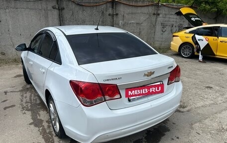 Chevrolet Cruze II, 2013 год, 650 000 рублей, 5 фотография