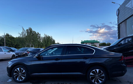 Volkswagen Passat B8 рестайлинг, 2019 год, 1 850 000 рублей, 4 фотография