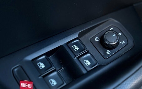 Volkswagen Passat B8 рестайлинг, 2019 год, 1 850 000 рублей, 11 фотография