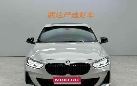 BMW 1 серия, 2022 год, 1 590 000 рублей, 2 фотография