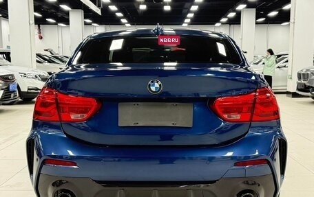 BMW 1 серия, 2022 год, 1 700 000 рублей, 5 фотография