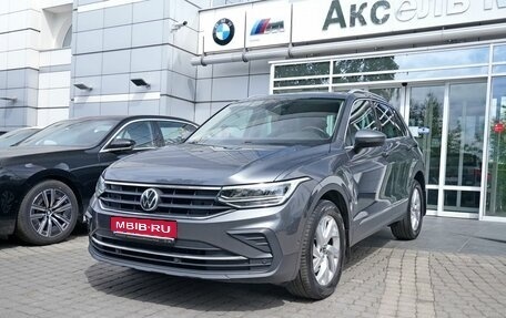 Volkswagen Tiguan II, 2021 год, 3 450 000 рублей, 1 фотография