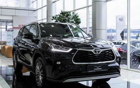 Toyota Highlander, 2026 год, 5 790 000 рублей, 2 фотография