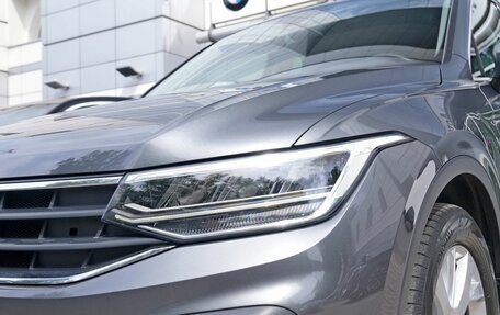 Volkswagen Tiguan II, 2021 год, 3 450 000 рублей, 3 фотография
