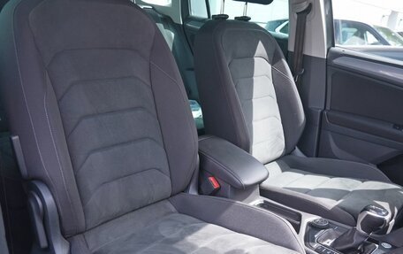 Volkswagen Tiguan II, 2021 год, 3 450 000 рублей, 10 фотография