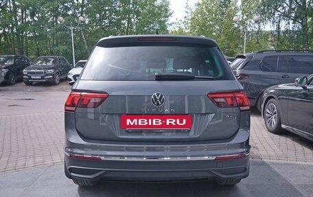 Volkswagen Tiguan II, 2021 год, 3 450 000 рублей, 4 фотография