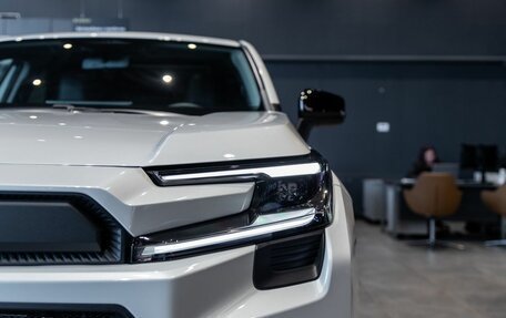 Toyota RAV4, 2025 год, 4 490 000 рублей, 4 фотография