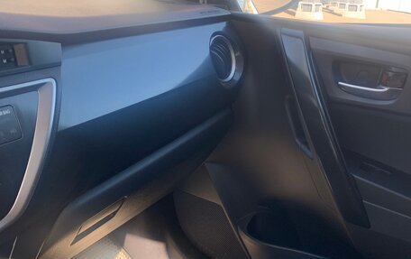 Toyota Auris II, 2013 год, 1 200 000 рублей, 9 фотография