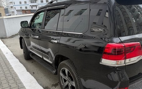 Toyota Land Cruiser 200, 2016 год, 6 000 000 рублей, 4 фотография