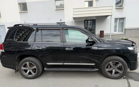 Toyota Land Cruiser 200, 2016 год, 6 000 000 рублей, 9 фотография