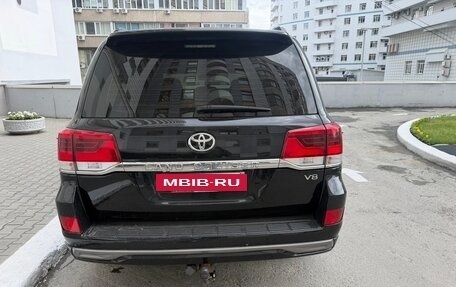 Toyota Land Cruiser 200, 2016 год, 6 000 000 рублей, 6 фотография