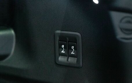 Toyota Land Cruiser Prado, 2025 год, 13 090 000 рублей, 24 фотография