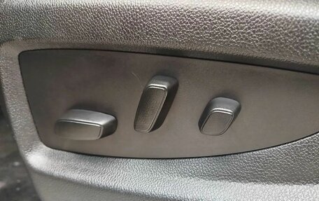Chevrolet Tahoe IV, 2016 год, 3 100 000 рублей, 23 фотография