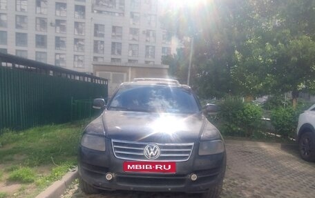 Volkswagen Touareg III, 2005 год, 550 000 рублей, 1 фотография