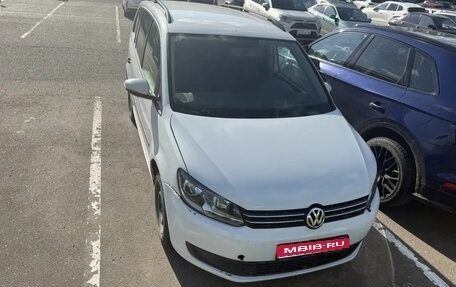 Volkswagen Touran III, 2014 год, 350 000 рублей, 1 фотография