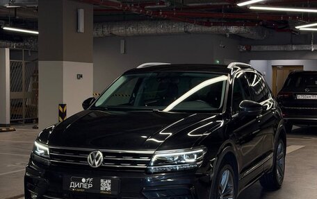 Volkswagen Tiguan II, 2018 год, 2 310 000 рублей, 1 фотография