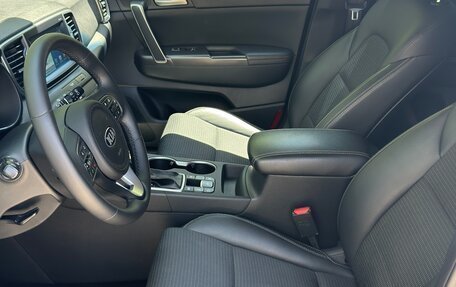 KIA Sportage IV рестайлинг, 2017 год, 2 250 000 рублей, 30 фотография