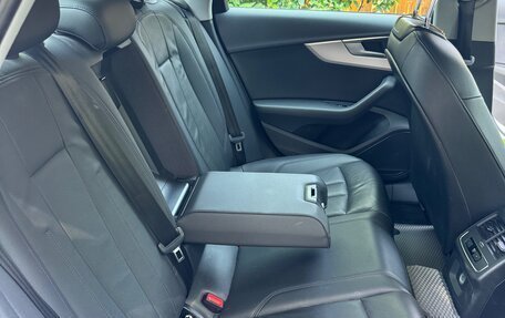 Audi A4, 2018 год, 2 300 000 рублей, 5 фотография