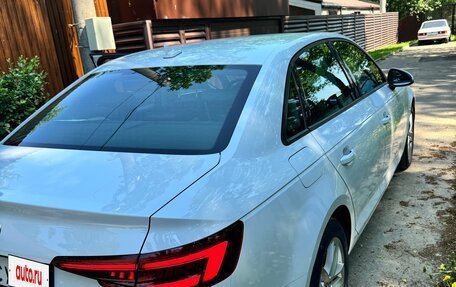 Audi A4, 2018 год, 2 300 000 рублей, 7 фотография