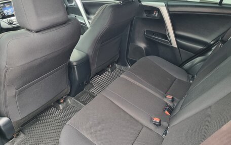Toyota RAV4, 2016 год, 2 550 000 рублей, 15 фотография