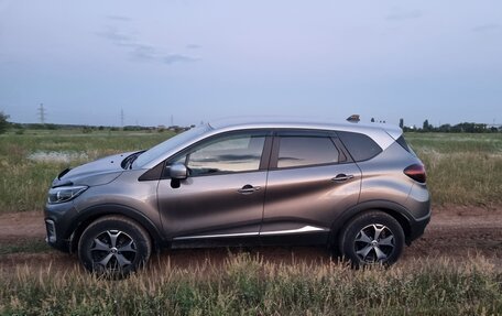 Renault Kaptur I рестайлинг, 2021 год, 2 100 000 рублей, 2 фотография