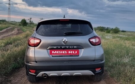 Renault Kaptur I рестайлинг, 2021 год, 2 100 000 рублей, 3 фотография