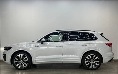 Volkswagen Touareg III, 2019 год, 4 500 000 рублей, 10 фотография