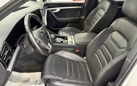 Volkswagen Touareg III, 2019 год, 4 500 000 рублей, 19 фотография