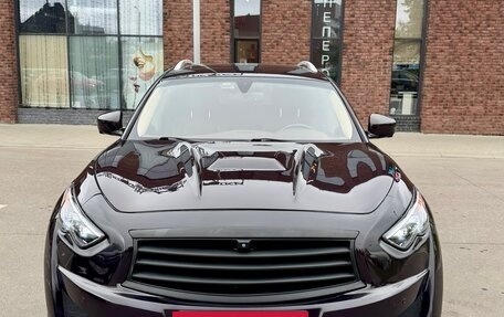 Infiniti FX II, 2011 год, 1 750 000 рублей, 15 фотография