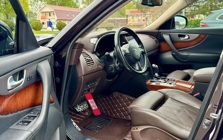Infiniti FX II, 2011 год, 1 750 000 рублей, 18 фотография