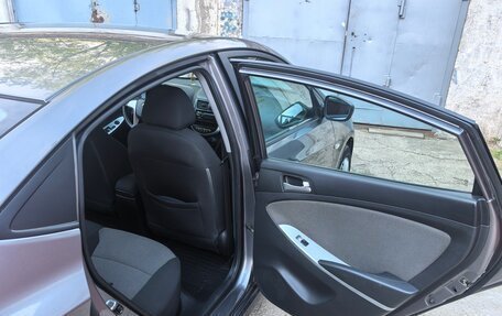 Hyundai Solaris II рестайлинг, 2011 год, 740 000 рублей, 6 фотография