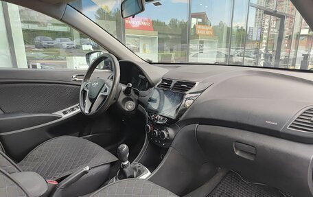 Hyundai Solaris II рестайлинг, 2012 год, 589 800 рублей, 13 фотография