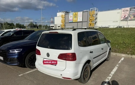 Volkswagen Touran III, 2014 год, 350 000 рублей, 2 фотография