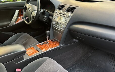 Toyota Camry, 2011 год, 1 250 000 рублей, 12 фотография
