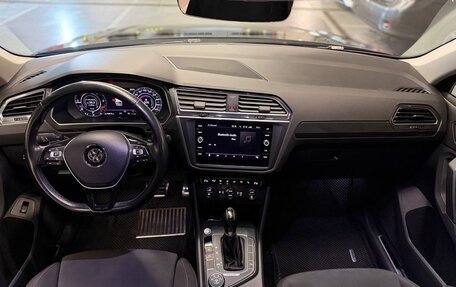 Volkswagen Tiguan II, 2018 год, 2 310 000 рублей, 11 фотография