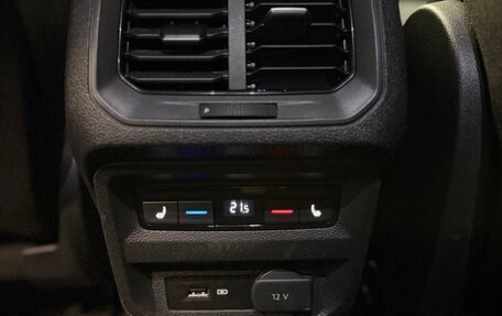 Volkswagen Tiguan II, 2018 год, 2 310 000 рублей, 16 фотография