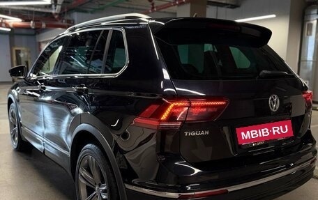 Volkswagen Tiguan II, 2018 год, 2 310 000 рублей, 6 фотография