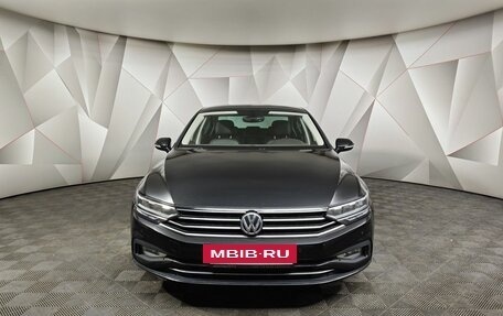 Volkswagen Passat B8 рестайлинг, 2020 год, 2 275 000 рублей, 7 фотография