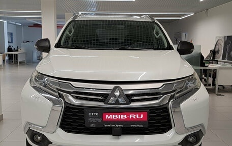 Mitsubishi Pajero Sport III рестайлинг, 2016 год, 2 999 000 рублей, 2 фотография