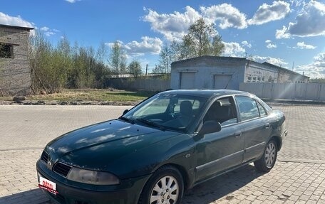 Mitsubishi Carisma I, 2001 год, 140 000 рублей, 1 фотография