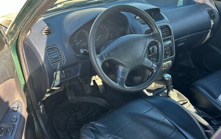 Mitsubishi Carisma I, 2001 год, 140 000 рублей, 5 фотография